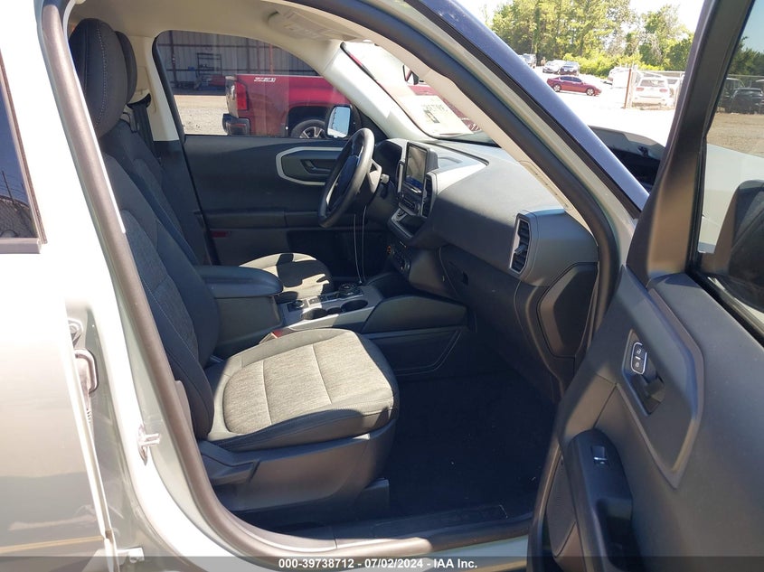 2022 Ford Bronco Sport Big Bend VIN: 3FMCR9B60NRD43001 Lot: 39738712