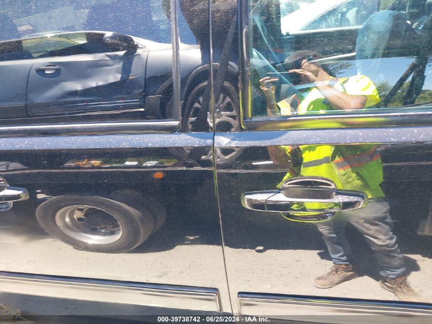 2014 Chevrolet Suburban 1500 Lt VIN: 1GNSCJE01ER136145 Lot: 39738742