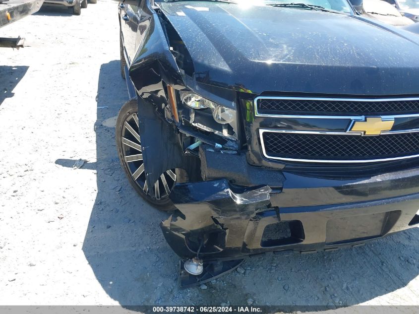 2014 Chevrolet Suburban 1500 Lt VIN: 1GNSCJE01ER136145 Lot: 39738742