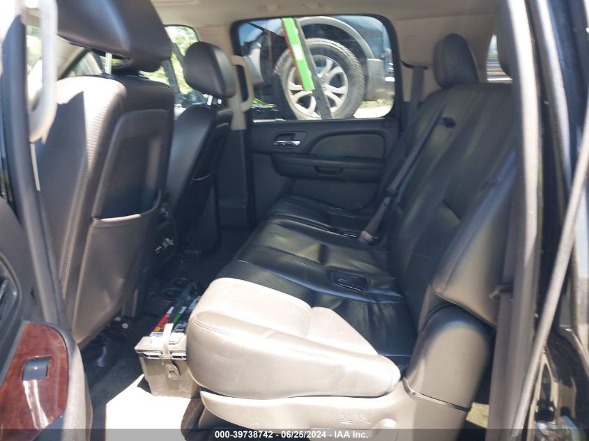 2014 Chevrolet Suburban 1500 Lt VIN: 1GNSCJE01ER136145 Lot: 39738742