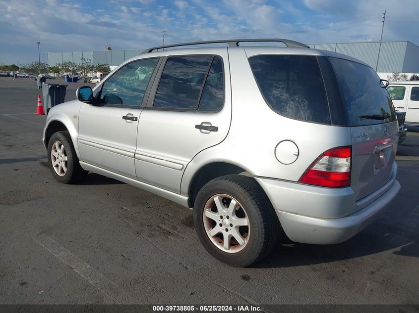 1999 Mercedes-Benz Ml 430 VIN: 4JGAB72E7XA076475 Lot: 39738805