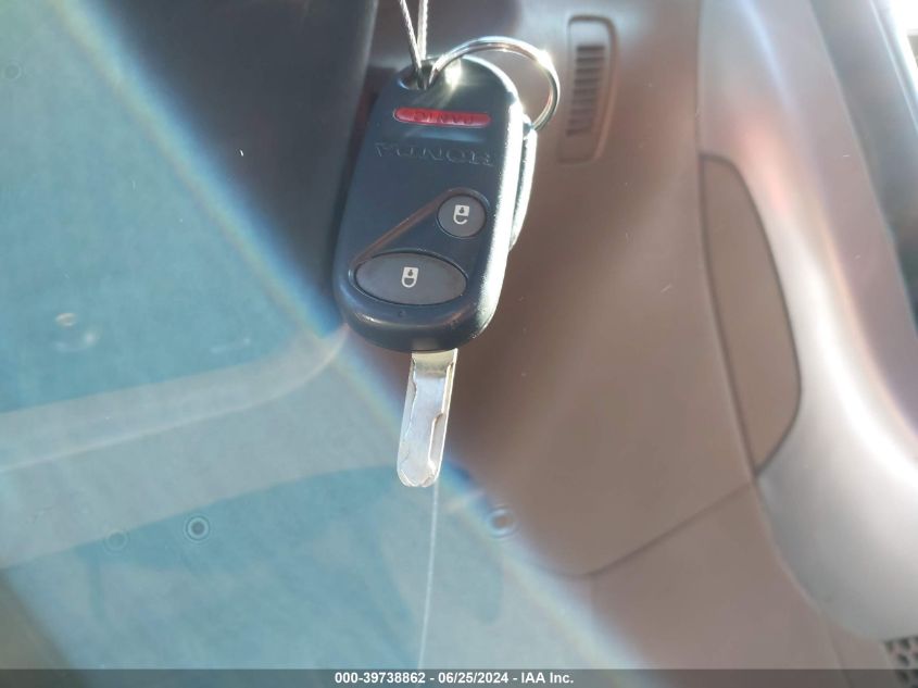 2004 Honda Pilot Ex VIN: 5FNYF18444B000587 Lot: 39738862