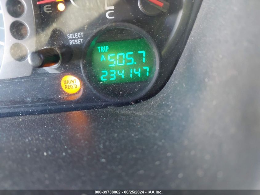 2004 Honda Pilot Ex VIN: 5FNYF18444B000587 Lot: 39738862