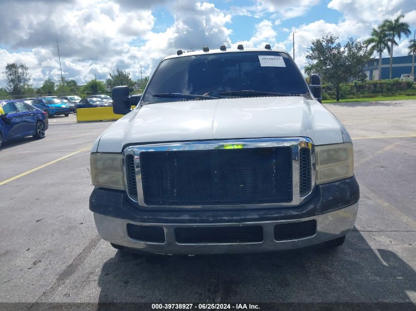 2002 Ford F350 Super Duty VIN: 1FTWX32F52ED54823 Lot: 39738927