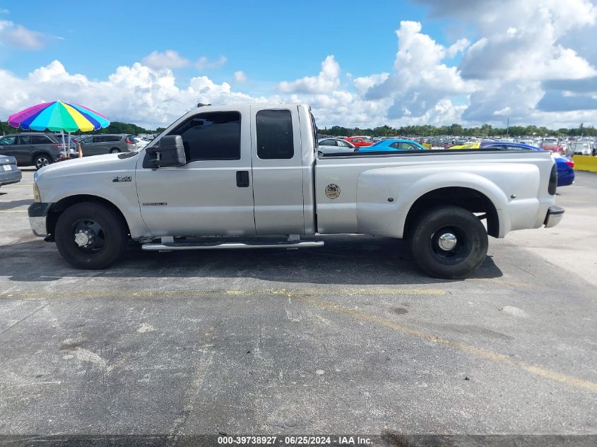 2002 Ford F350 Super Duty VIN: 1FTWX32F52ED54823 Lot: 39738927