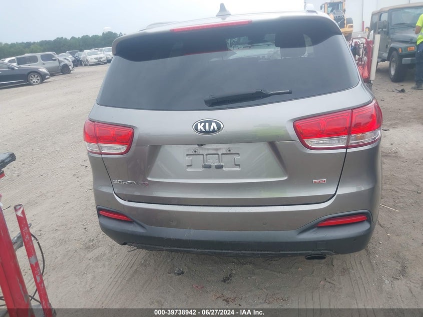 2016 Kia Sorento 2.4L Lx VIN: 5XYPGDA31GG048086 Lot: 39738942