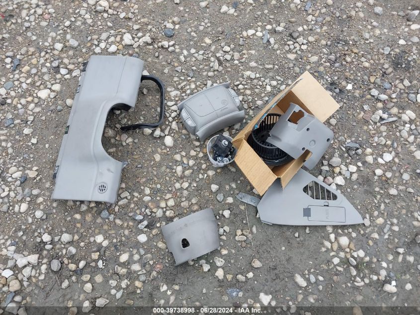 1996 Buick Riviera VIN: 1G4GD2218T4707974 Lot: 39738998