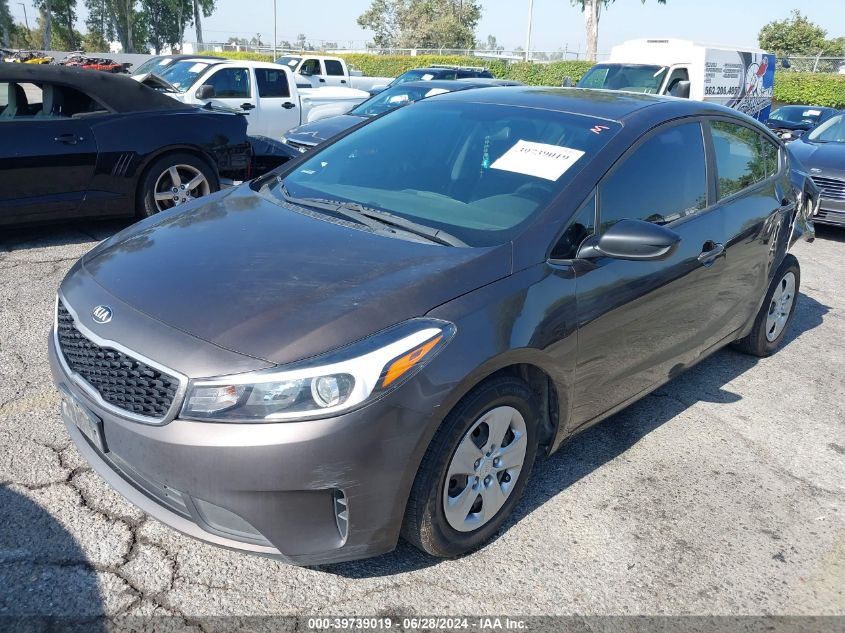 3KPFK4A76HE127118 2017 KIA FORTE - Image 2