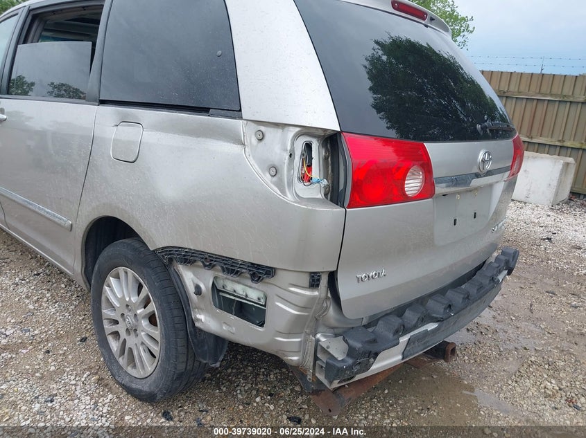 2010 Toyota Sienna Limited VIN: 5TDDK4CC3AS032805 Lot: 39739020