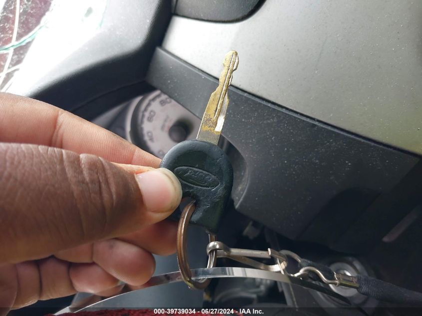 2008 Ford Focus Se/Ses VIN: 1FAHP35N08W197688 Lot: 39739034