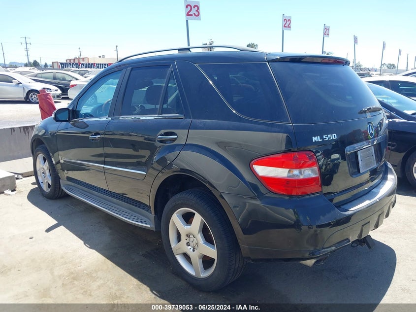 2008 Mercedes-Benz Ml 550 VIN: 4JGBB72E38A327563 Lot: 39739053