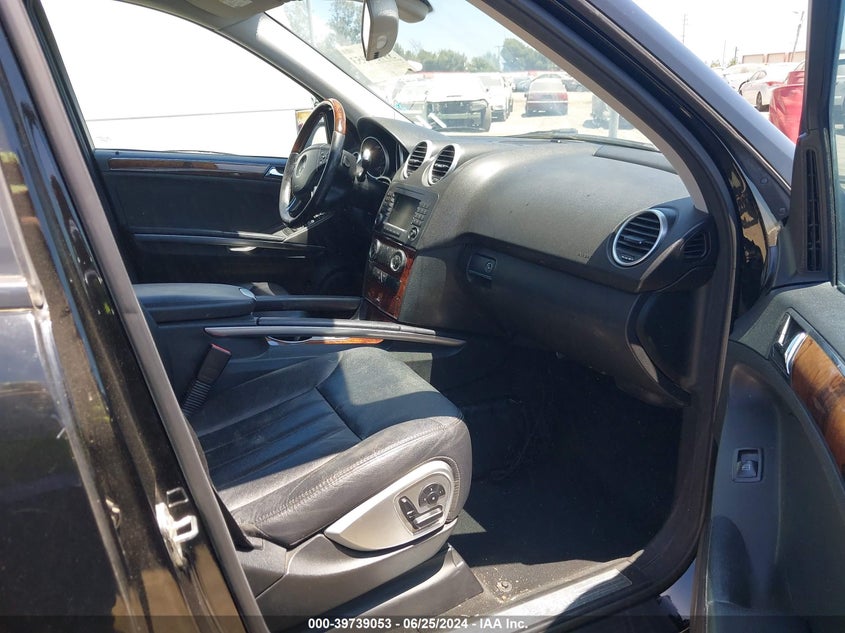 2008 Mercedes-Benz Ml 550 VIN: 4JGBB72E38A327563 Lot: 39739053