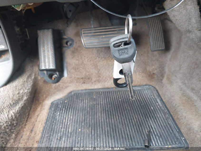 1992 Honda Accord Lx VIN: 1HGCB765XNA187981 Lot: 39739093