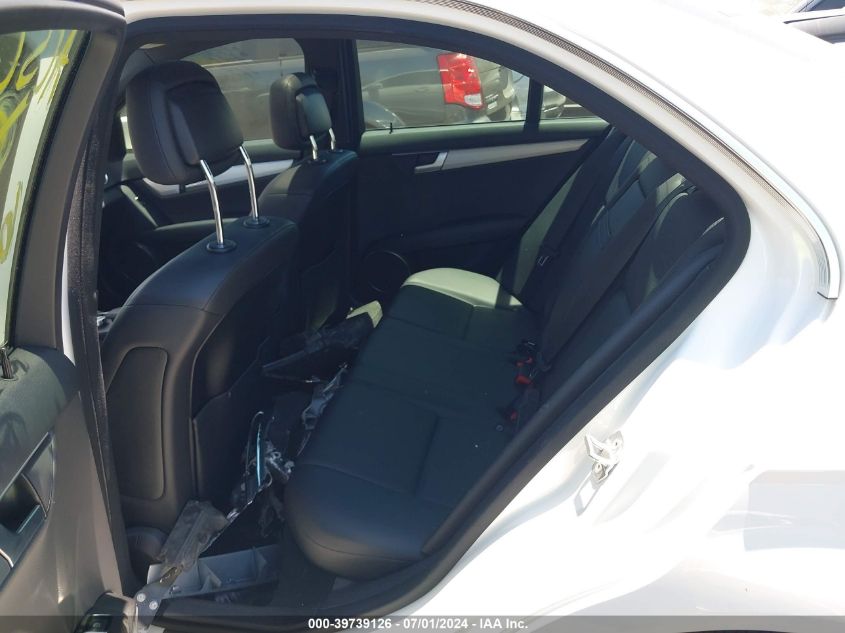 2013 Mercedes-Benz C 250 Luxury/Sport VIN: WDDGF4HB7DR260655 Lot: 39739126