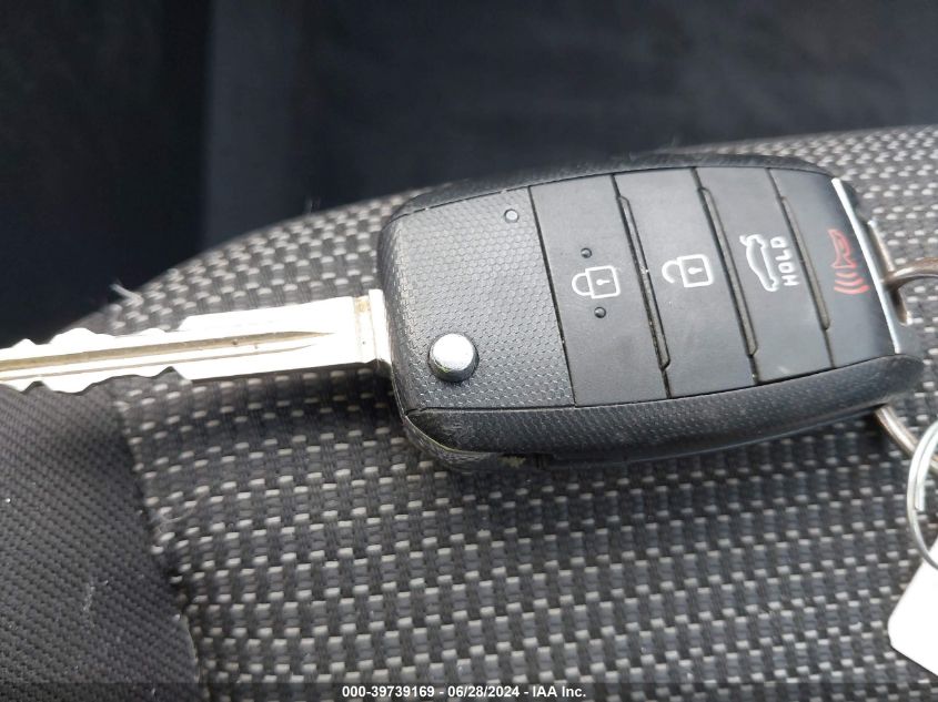 2018 Kia Forte Lx VIN: 3KPFK4A70JE168561 Lot: 39739169