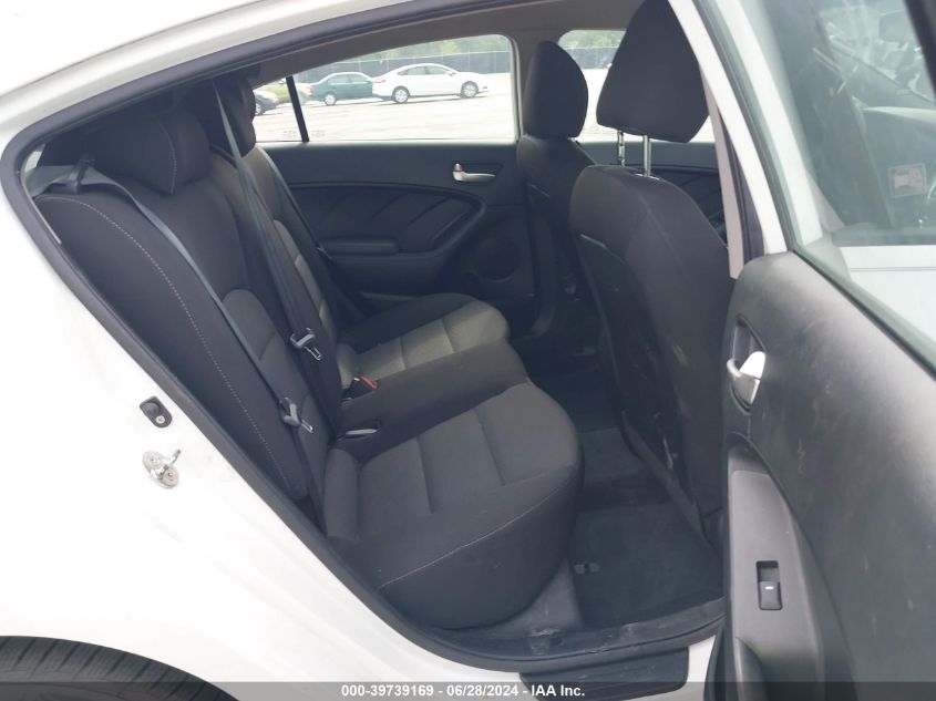 2018 Kia Forte Lx VIN: 3KPFK4A70JE168561 Lot: 39739169