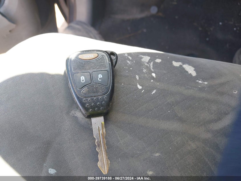 2007 Chrysler Town & Country Lx VIN: 2A4GP44R87R342042 Lot: 39739188