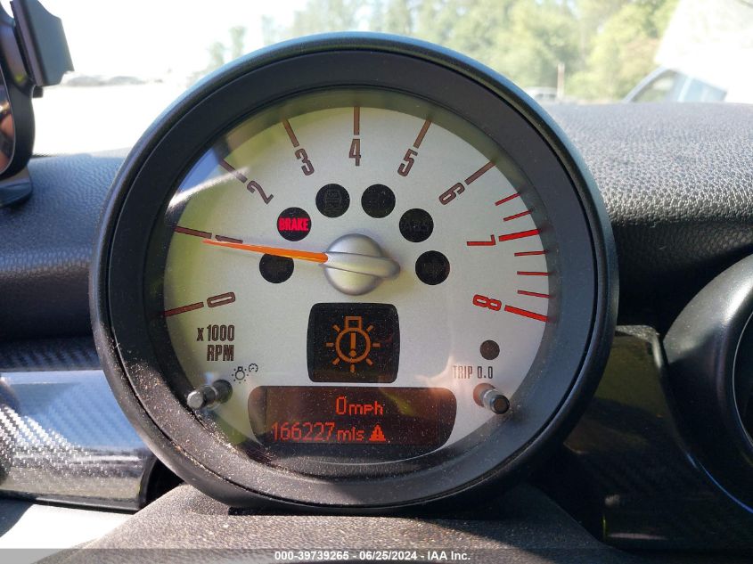 2011 Mini Cooper Clubman VIN: WMWZF3C54BTX81733 Lot: 39739265