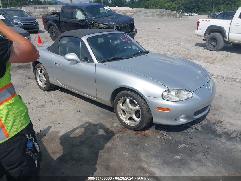 2002 Mazda Mx-5 Miata Cloth/Ls/Se VIN: JM1NB353520230155 Lot: 39739300