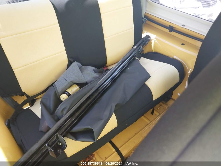 2000 Jeep Wrangler Se VIN: 1J4FA29P6YP747280 Lot: 39739516