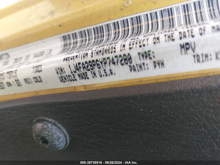 2000 Jeep Wrangler Se VIN: 1J4FA29P6YP747280 Lot: 39739516