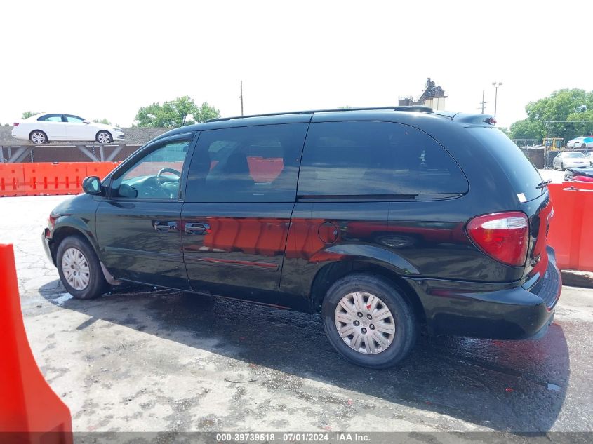 2005 Chrysler Town & Country Lx VIN: 2C4GP44R65R439582 Lot: 39739518