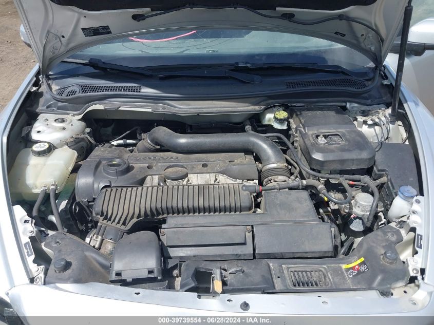 2010 Volvo C30 T5/T5 R-Design VIN: YV1672MK6A2174488 Lot: 39739554