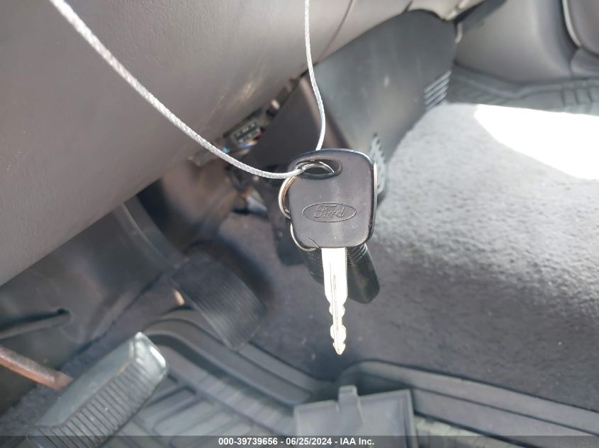 2000 Ford F-150 Lariat/Work Series/Xl/Xlt VIN: 1FTRX17W5YNB89942 Lot: 39739656