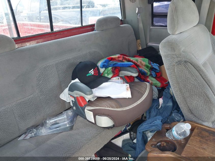 1995 Chevrolet Gmt-400 C1500 VIN: 2GCEC19K8S1112768 Lot: 39739659