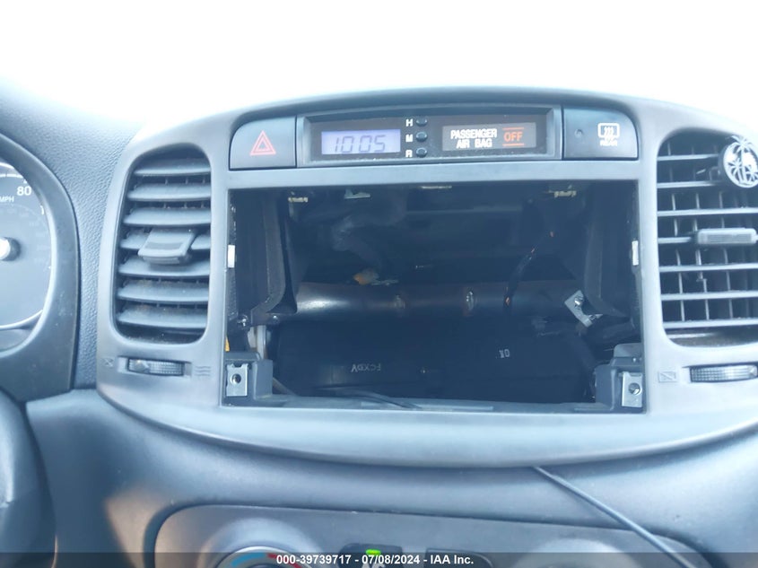 2010 Hyundai Accent Gs VIN: KMHCM3ACXAU182582 Lot: 39739717