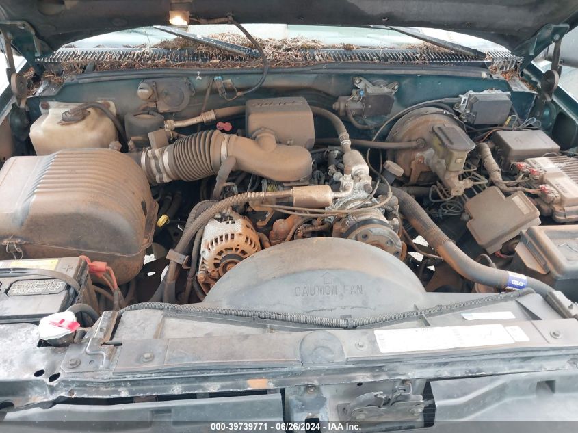 1996 Chevrolet Gmt-400 C2500 VIN: 1GCFC24RXTE110275 Lot: 39739771