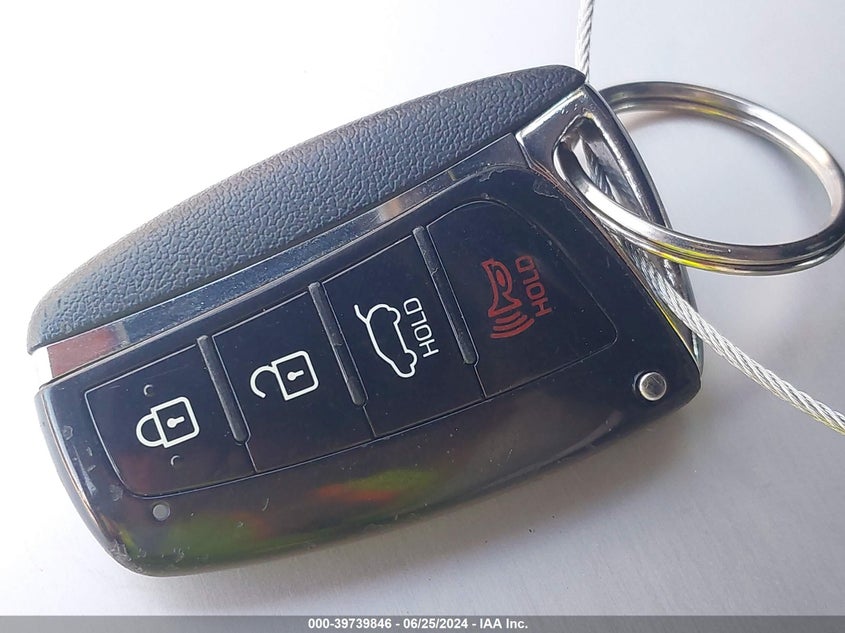 2017 Hyundai Santa Fe Limited Ultimate VIN: KM8SRDHF6HU250860 Lot: 39739846