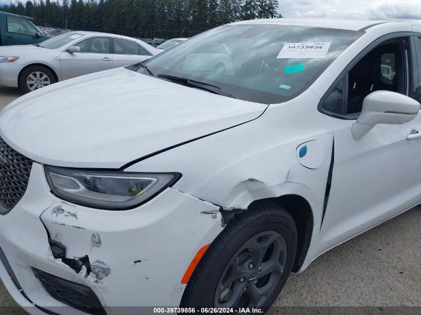 2022 Chrysler Pacifica Hybrid Touring L VIN: 2C4RC1L7XNR173910 Lot: 39739856