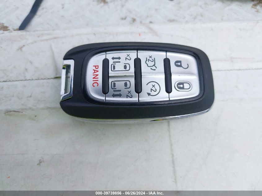 2022 Chrysler Pacifica Hybrid Touring L VIN: 2C4RC1L7XNR173910 Lot: 39739856