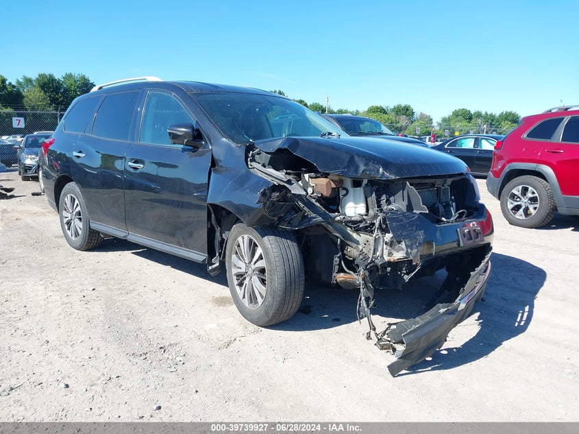 NISSAN PATHFINDER SL 2019