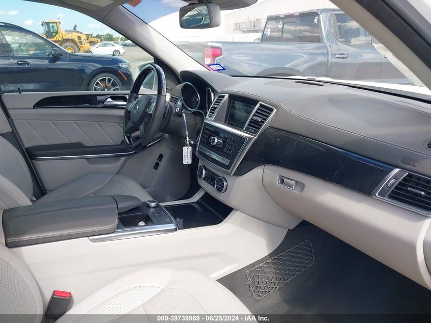 2014 Mercedes-Benz Gl 550 4Matic VIN: 4JGDF7DE3EA365848 Lot: 39739969