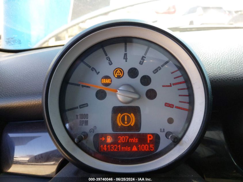 2010 Mini Cooper S VIN: WMWMF7C59ATZ72189 Lot: 39740046