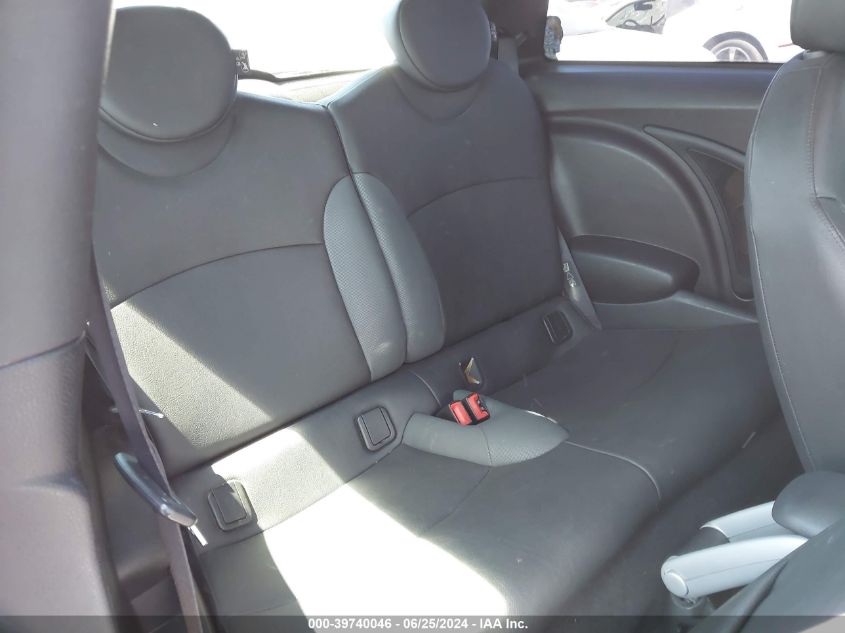 2010 Mini Cooper S VIN: WMWMF7C59ATZ72189 Lot: 39740046