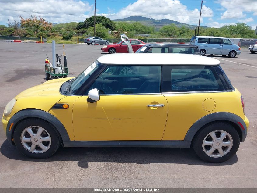 2009 Mini Cooper VIN: WMWMF33579TW73918 Lot: 39740288