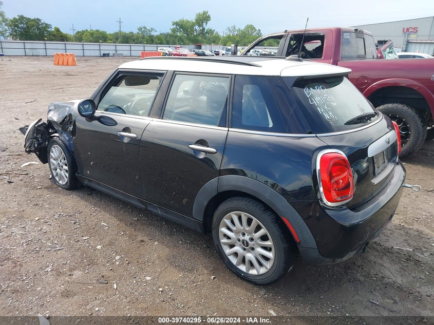 2015 Mini Hardtop Cooper VIN: WMWXS5C54FT830773 Lot: 39740295