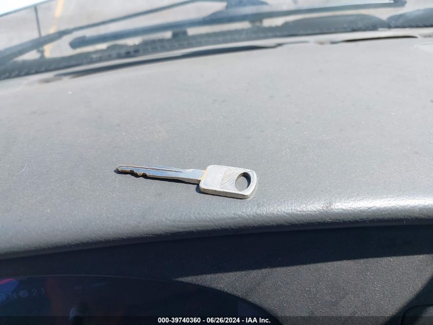 2004 Ford E-150 Commercial/Recreational VIN: 1FTRE14W14HB31703 Lot: 39740360