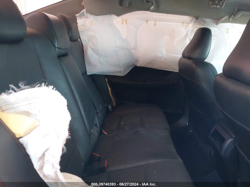 2015 Toyota Camry Le/Xle/Se/Xse VIN: 4T1BF1FK6FU031188 Lot: 39740393