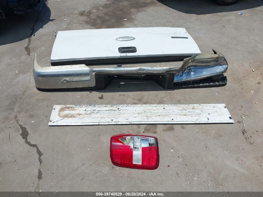 2007 Ford F-150 Lariat/Stx/Xl/Xlt VIN: 1FTPX12V77NA19022 Lot: 39740529