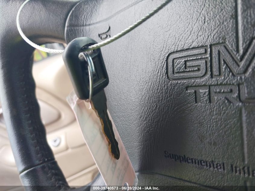 1996 GMC Sierra C1500 VIN: 1GTEC19R5TE529228 Lot: 39740573