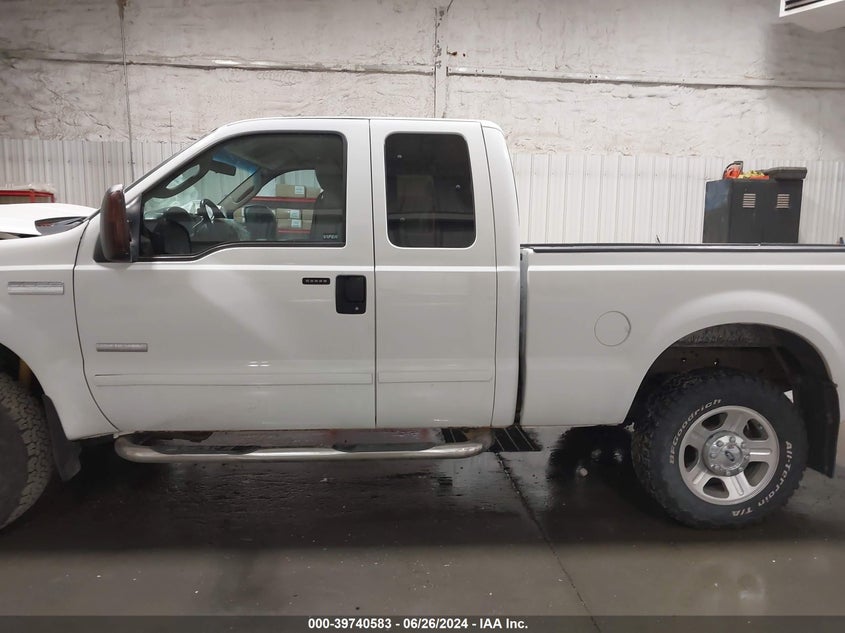 2006 Ford F250 Super Duty VIN: 1FTSX21P16EC92572 Lot: 39740583