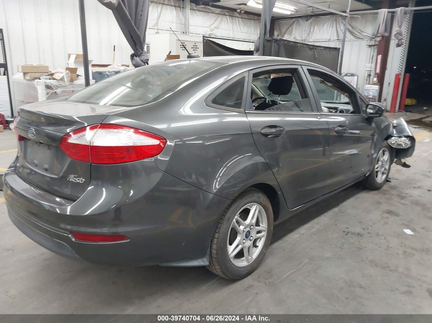 VIN 3FADP4BJ4JM106689 2018 FORD FIESTA SE