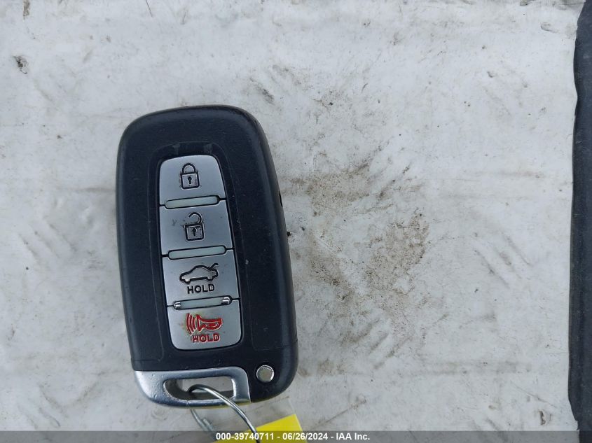 2013 Hyundai Sonata Hybrid VIN: KMHEC4A45DA082714 Lot: 39740711