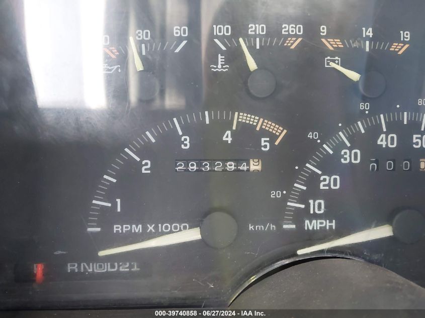 1992 GMC Sierra C1500 VIN: 2GTEC19H6N1517374 Lot: 39740858