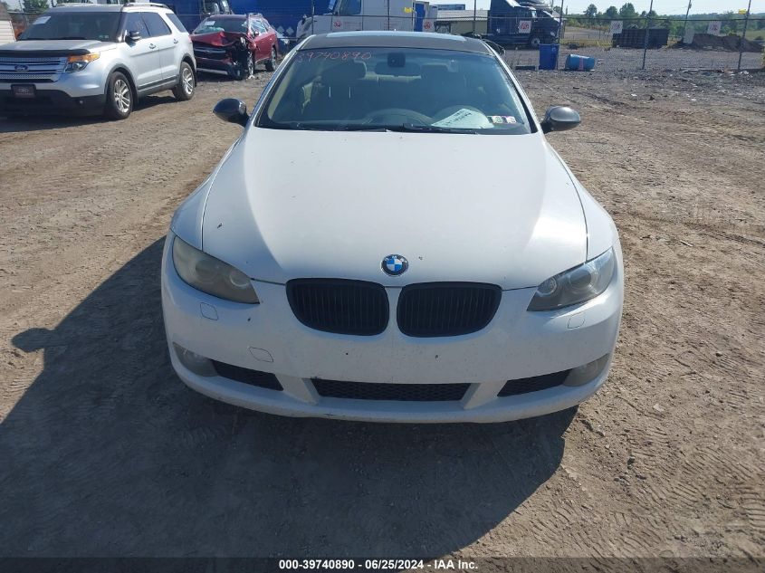 2008 BMW 328I VIN: WBAWB335X8P135208 Lot: 39740890