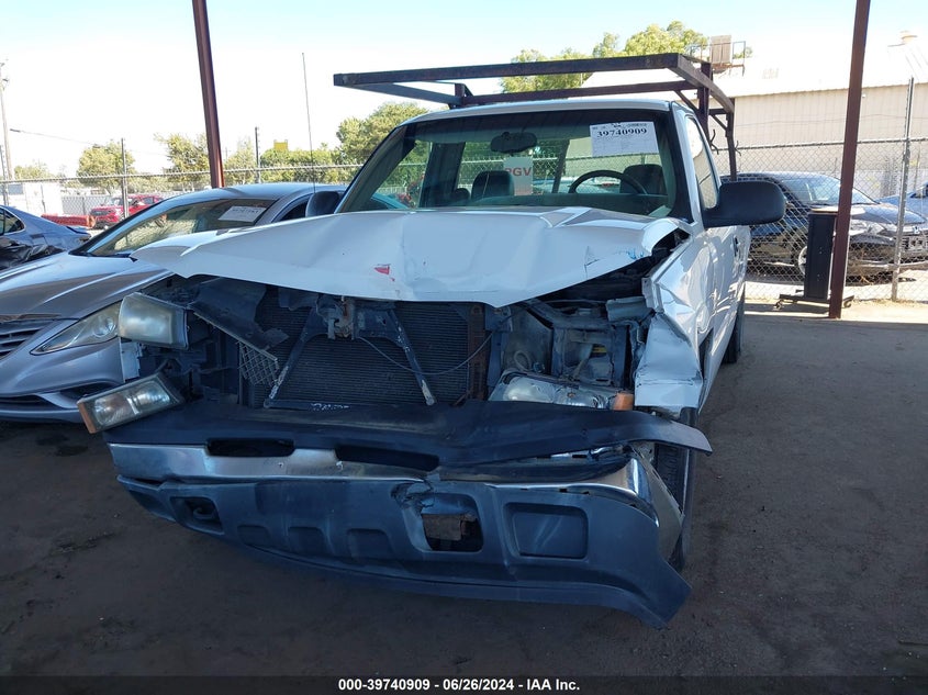 2005 Chevrolet Silverado 1500 Work Truck VIN: 1GCEC14V55Z215918 Lot: 39740909